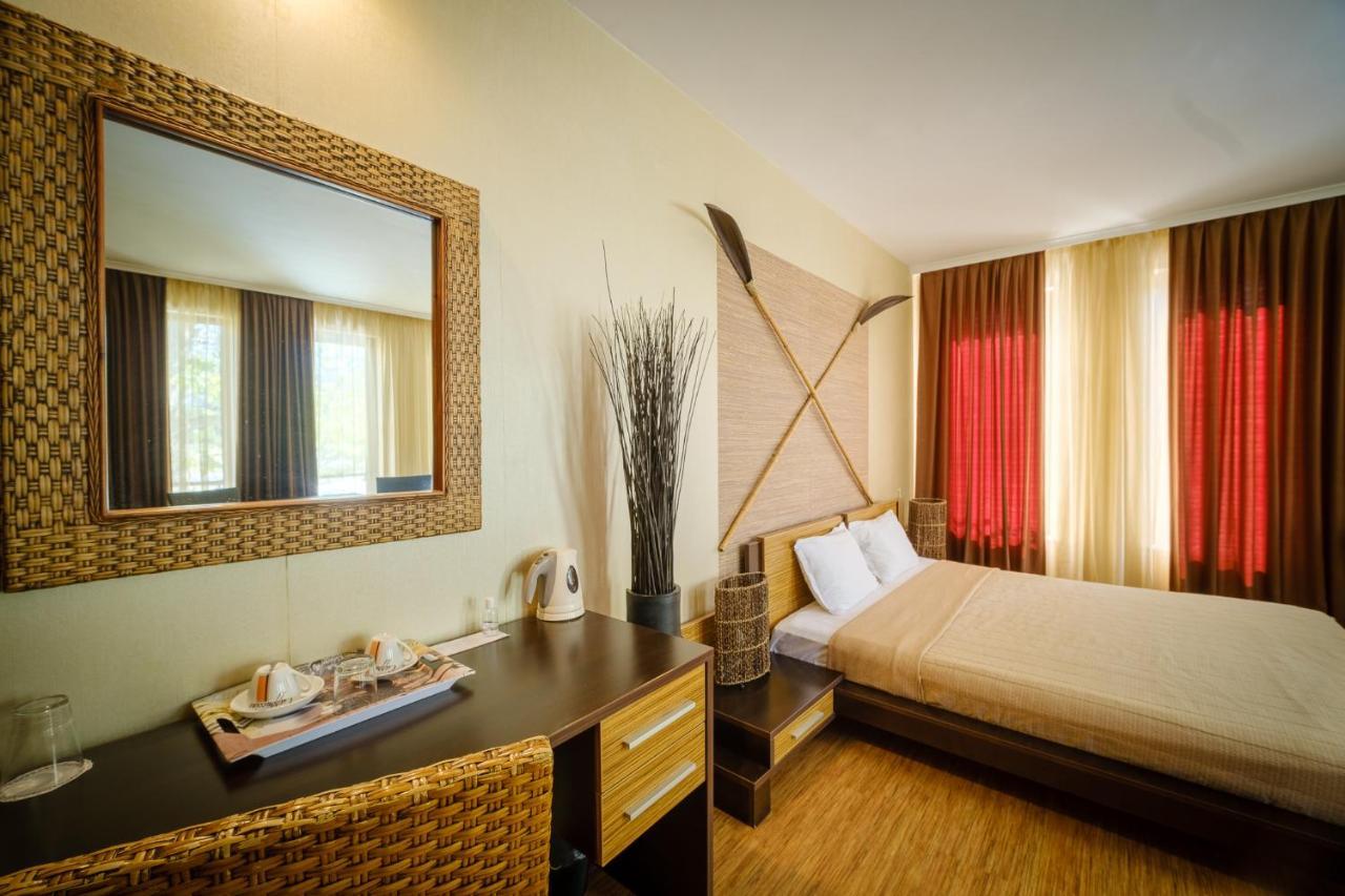 Family Hotel Classic Varna ภายนอก รูปภาพ