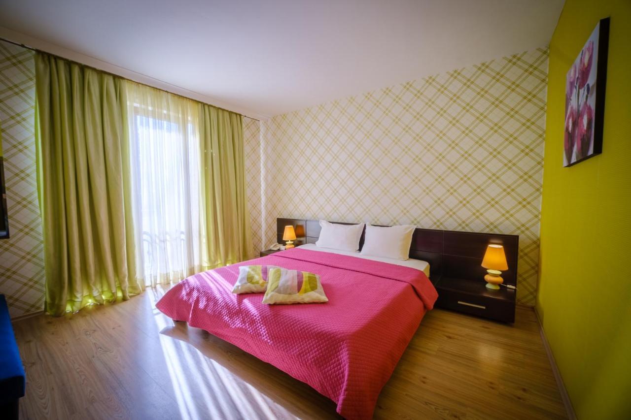 Family Hotel Classic Varna ภายนอก รูปภาพ