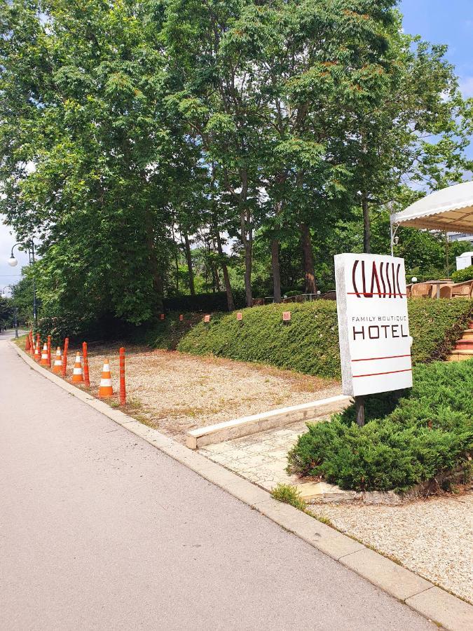 Family Hotel Classic Varna ภายนอก รูปภาพ