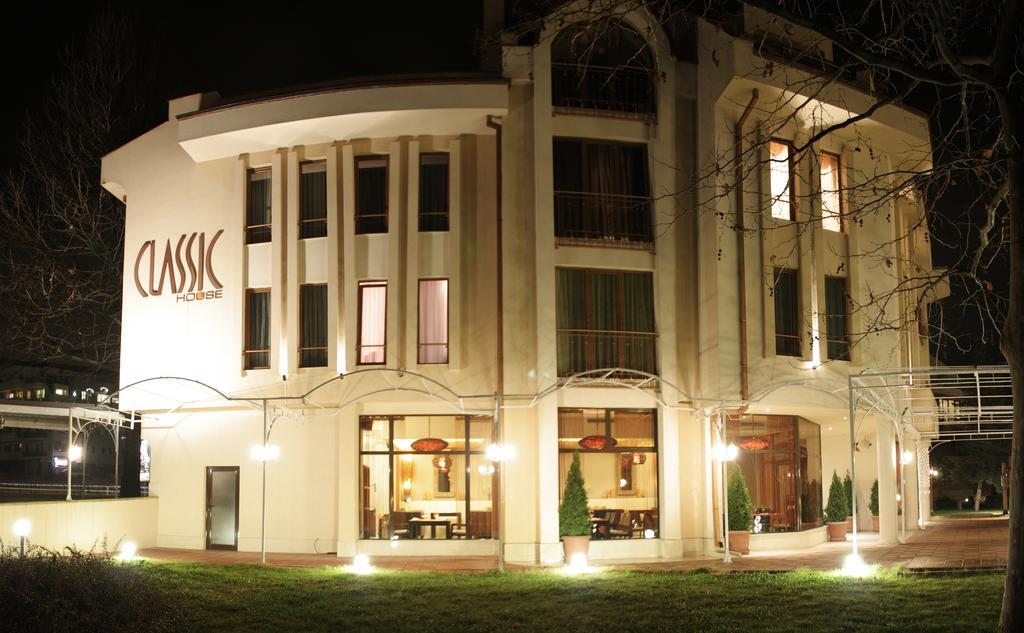 Family Hotel Classic Varna ภายนอก รูปภาพ